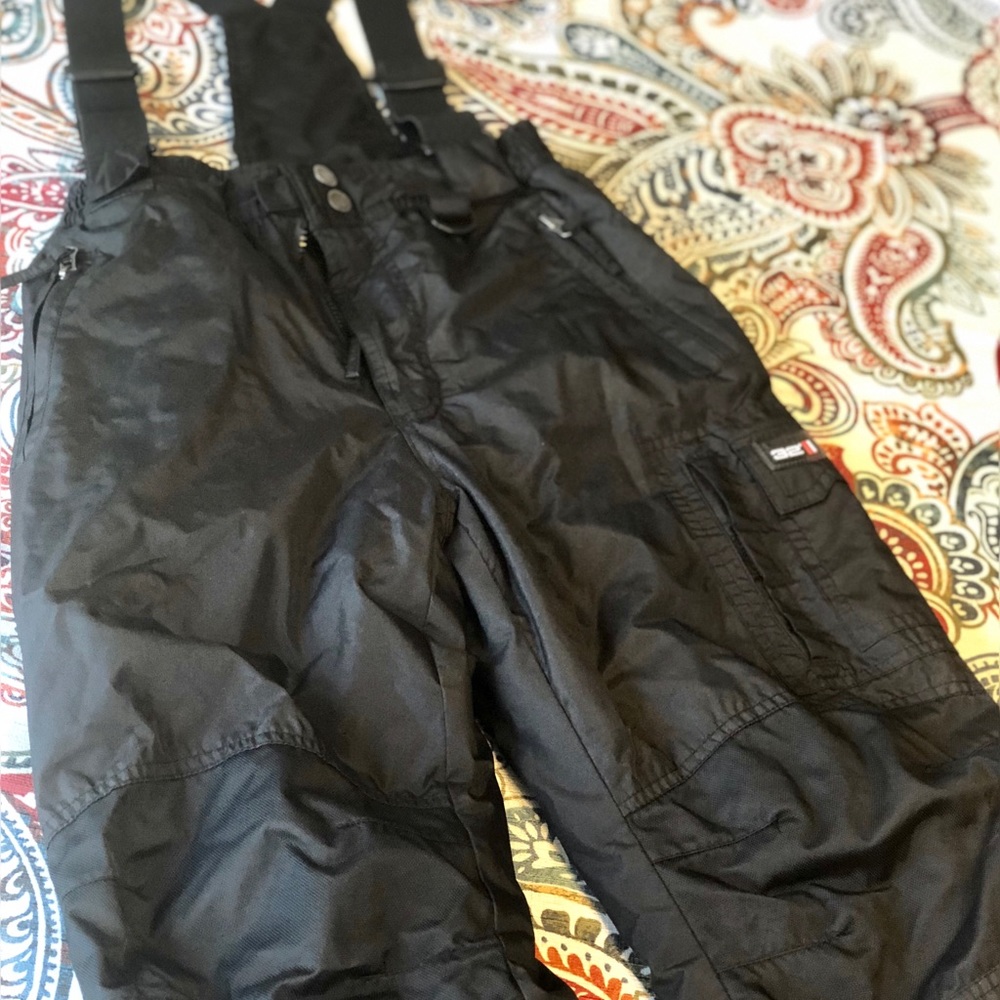32 Degrees, big boy’s snow pants